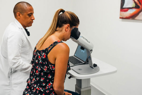 Patient undergoing Eye Kinetix Test